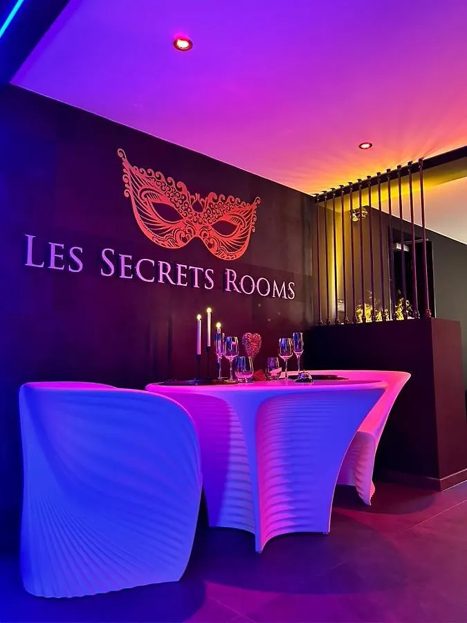 Les Secrets Rooms - Bonneville - Love Room 130M2 - Spa Privatif 0*, 博讷维尔